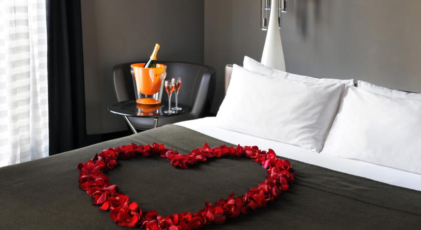 Valentines hotel room