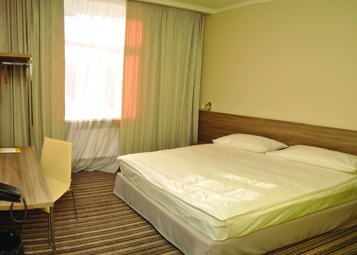 Optima Hotel Kherson Room